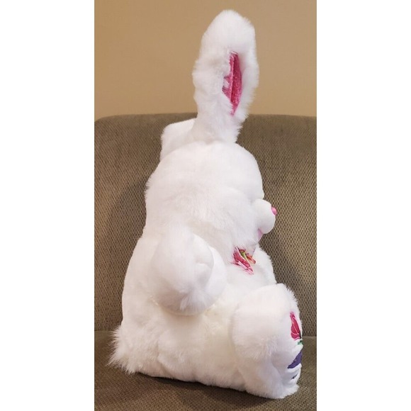 Tb Toy Trading Co Large Rabbit with Appliqued and Embroidered Floral Feet - Picture 4 of 12